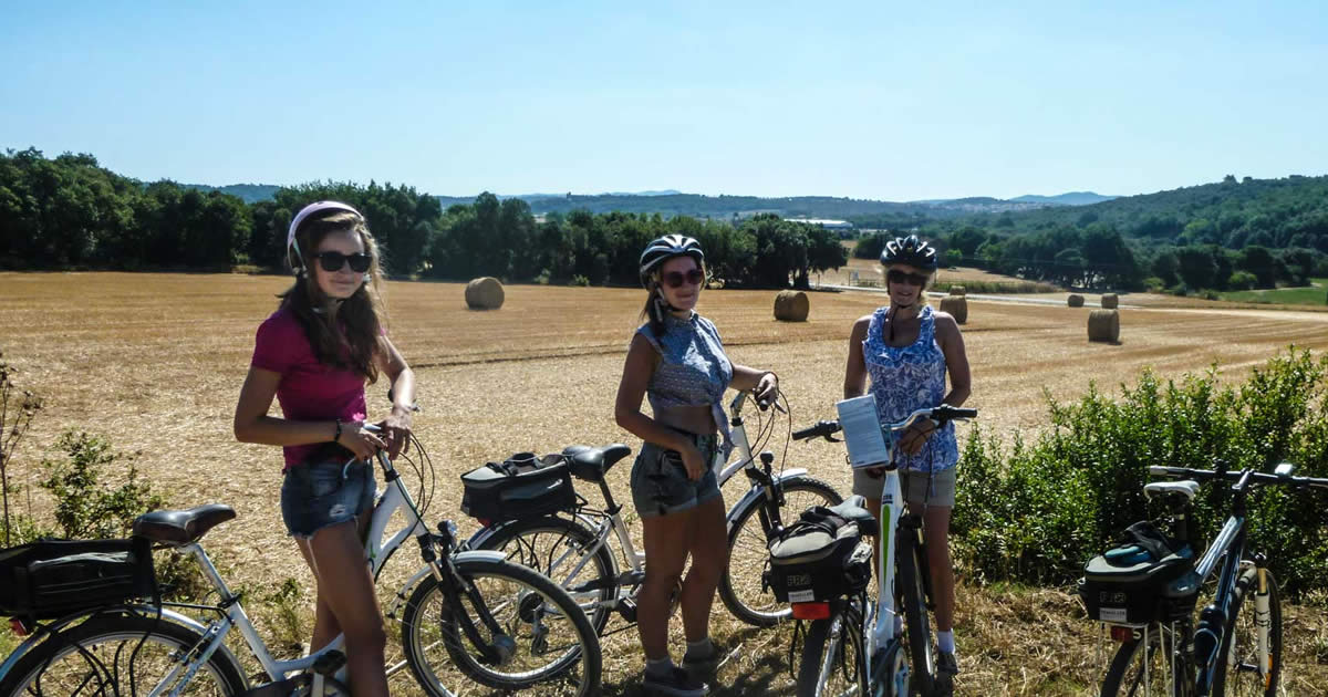 inn travel cycling holidays